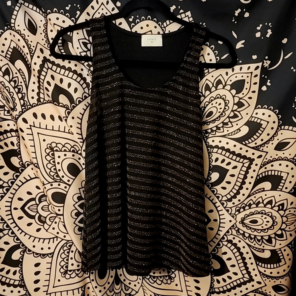 Black and Gold metallic racer back top by Everly. Size Woman's S